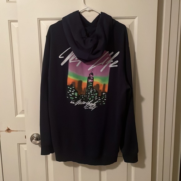 H&M navy hoodie - Picture 3 of 3